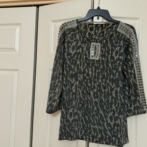 Beautiful top, made in Italy , grey/ black